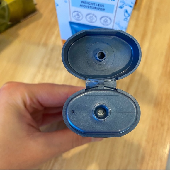 Biore UV Aqua Rich Moisturizer SPF 50 2/$8 - Picture 9 of 9